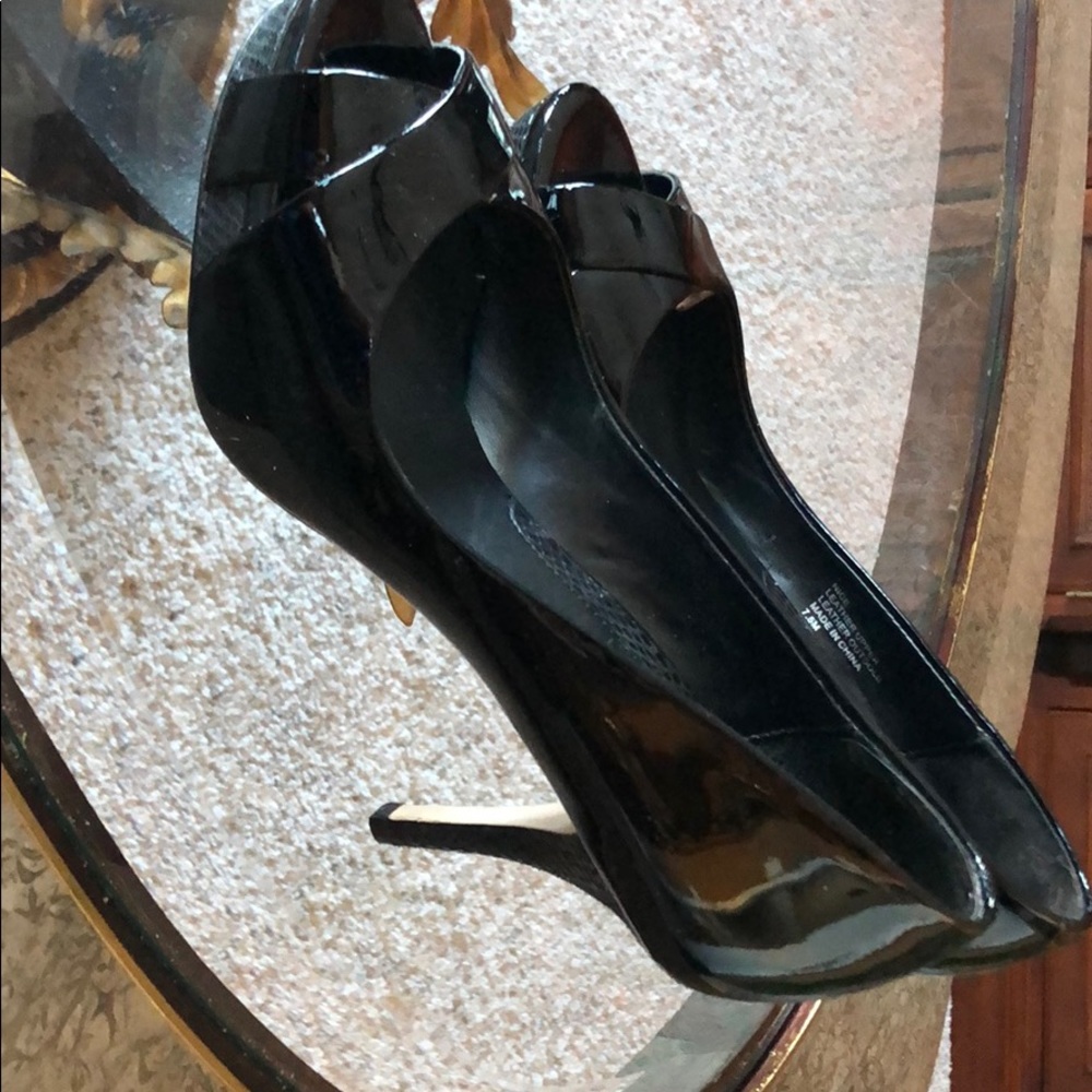 WHBM Black patent leather pumps
